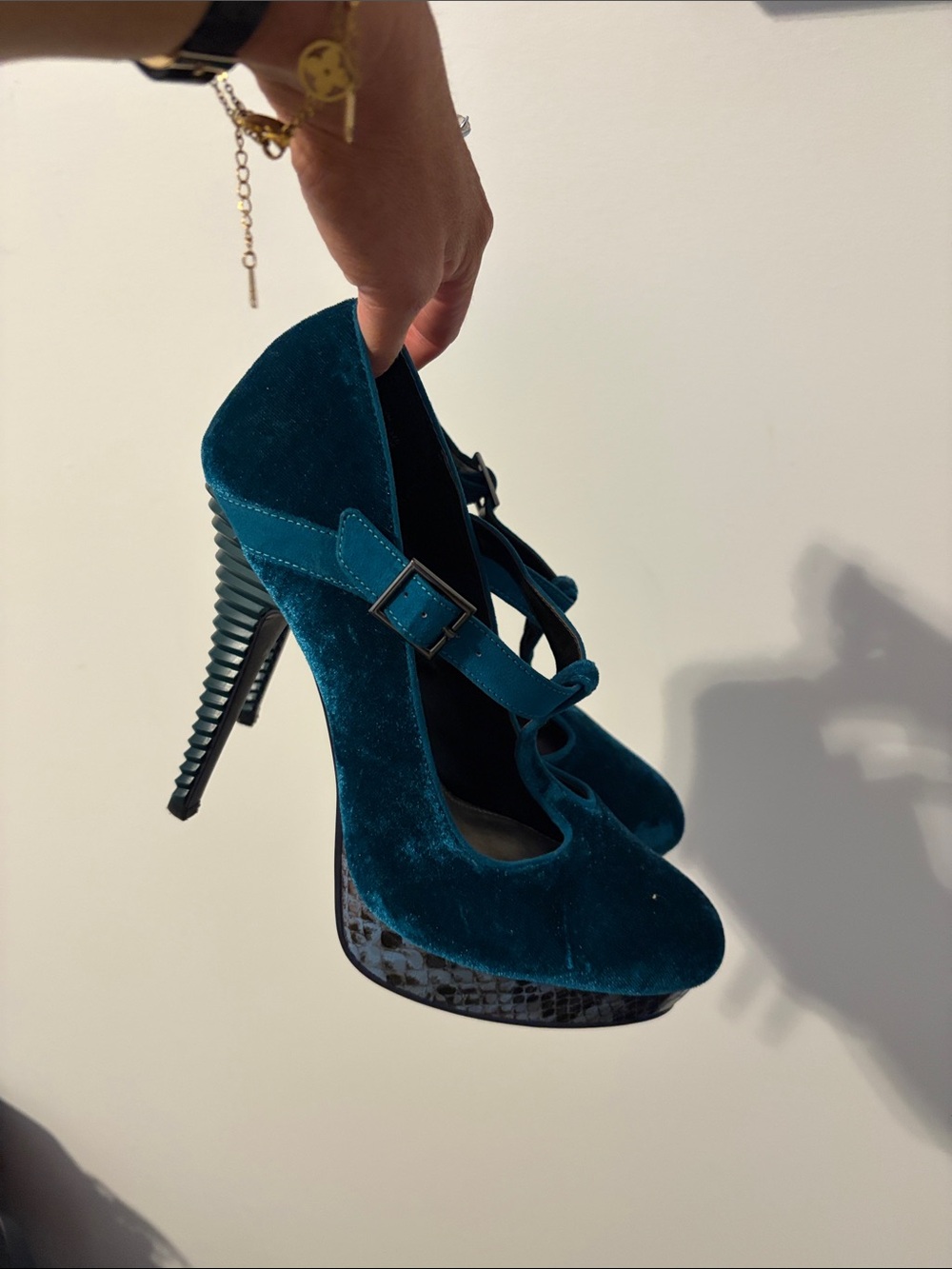 RACHEL Rachel Roy Teal Velvet Mary Jane Platform Heels